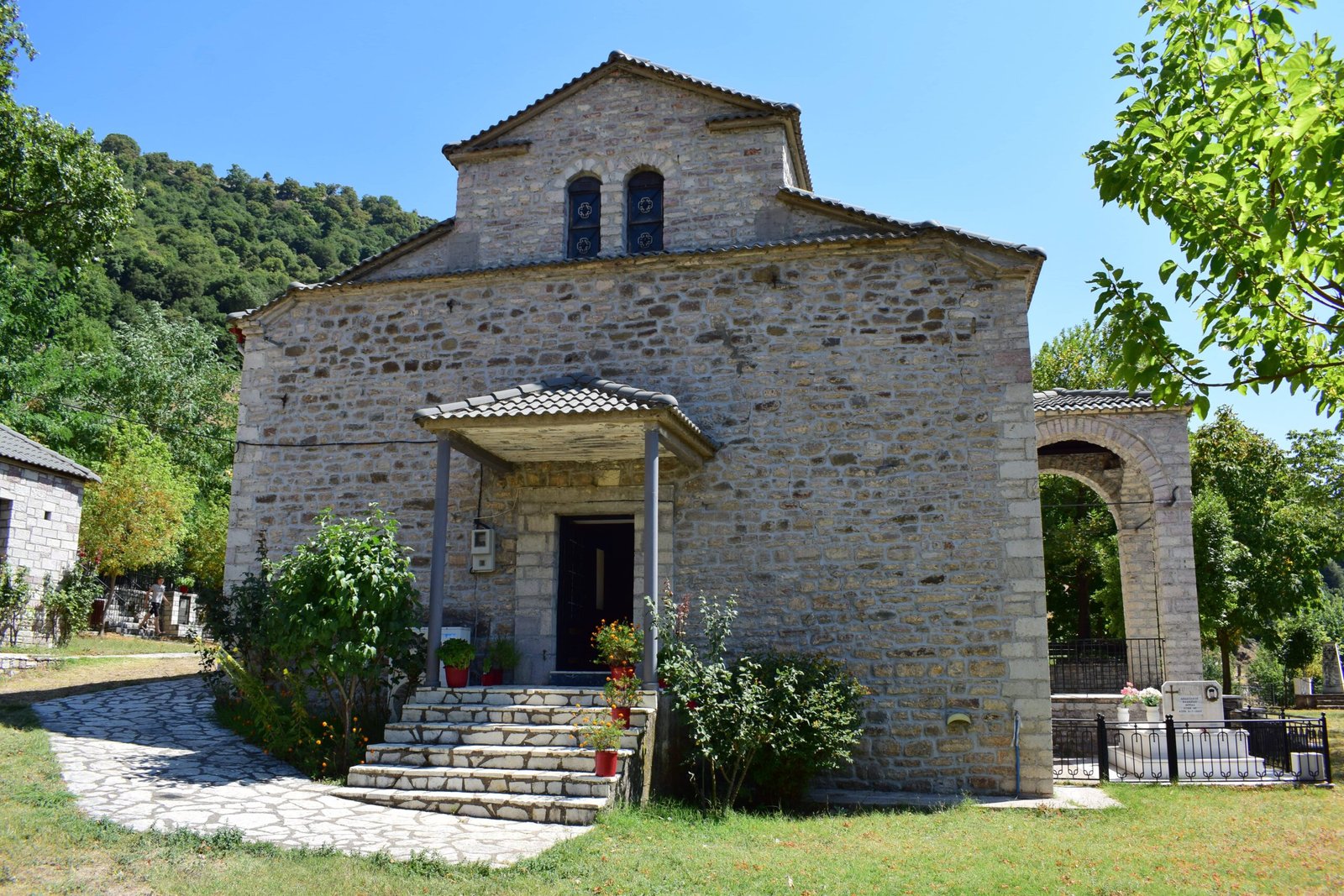 Αρχική κατάσταση - Ρωγμές στην τοιχοποιία 3